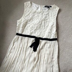 Forever 21 Ivory Lace Bodice Pleated Skirt Dress with Black Waist Tie!